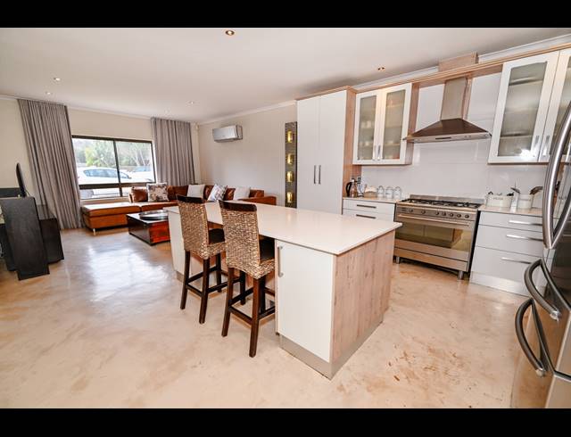 5 BEDROOM HOUSE FOR SALE IN VIERLANDEN